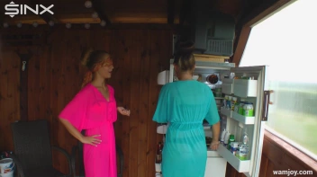 Sweet Toothed Babes Splosh With Puddings Screencap 4 on sinx.preview.netperv.com