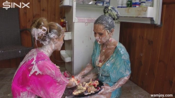 Sweet Toothed Babes Splosh With Puddings Screencap 44 on sinx.preview.netperv.com