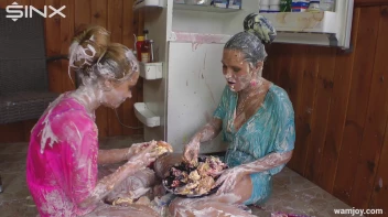 Sweet Toothed Babes Splosh With Puddings Screencap 46 on sinx.preview.netperv.com