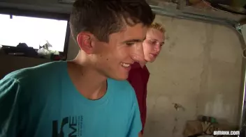 Biker Chick Cranks Up The Bi Action Screencap 5 on sinx.preview.netperv.com