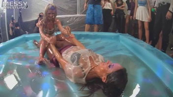 Messy Wrestling: Multi Battle Oil Freaks Slop It Up And Bring The Heat! Screencap 19 on sinx.preview.netperv.com