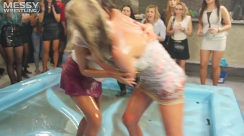 Messy Wrestling: Multi Battle Oil Freaks Slop It Up And Bring The Heat! Screencap 35 on sinx.preview.netperv.com
