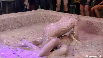 Get Your Mess On, Ladies! Screencap 28 on sinx.preview.netperv.com