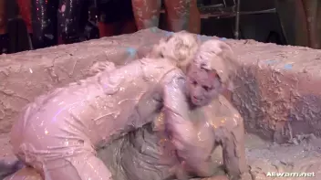 Get Your Mess On, Ladies! Screencap 33 on sinx.preview.netperv.com