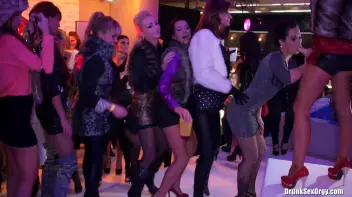 Holiday Hotties Part 1 - Cam 2 Screencap 4 on sinx.preview.netperv.com