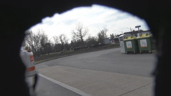 Heimlich im Bus gepisst Screencap 3 on sinx.preview.netperv.com