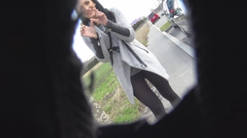 Heimlich im Bus gepisst Screencap 40 on sinx.preview.netperv.com