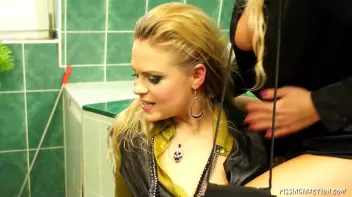 Who Needs A Tub When You've Got Piss Showers Screencap 114 on sinx.preview.netperv.com