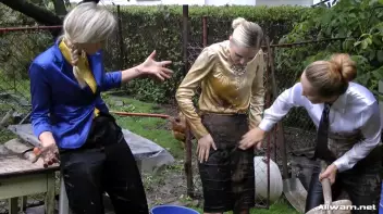 High Class Garden Mess Screencap 41 on sinx.preview.netperv.com