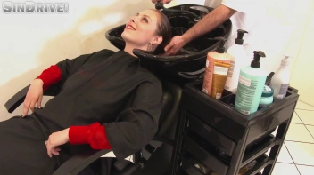 Golden Service At The Piss Salon!  Wetlook Watersports Splashing At Ya! Screencap 43 on sinx.preview.netperv.com
