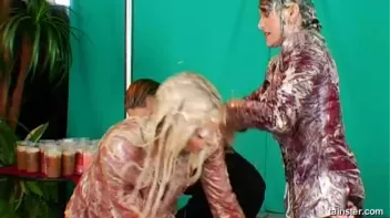 Epic Food Fight Screencap 64 on sinx.preview.netperv.com