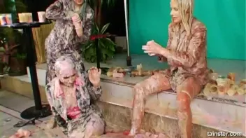 Epic Food Fight Screencap 82 on sinx.preview.netperv.com