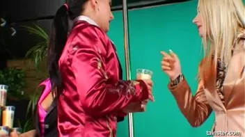 Epic Food Fight Screencap 19 on sinx.preview.netperv.com