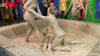 When Two Mud Battles Become One Screencap 29 on sinx.preview.netperv.com