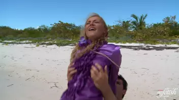 Blouse Fetishist Screencap 45 on sinx.preview.netperv.com