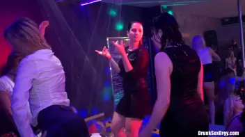 International Summer Lovin' Part 4 - Shower Cam Screencap 57 on sinx.preview.netperv.com