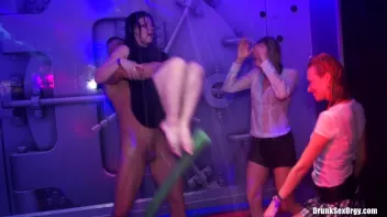 International Summer Lovin' Part 4 - Shower Cam Screencap 70 on sinx.preview.netperv.com