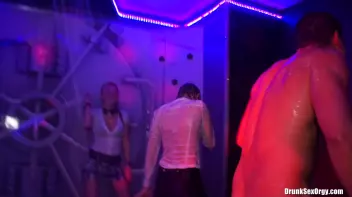 International Summer Lovin' Part 4 - Shower Cam Screencap 78 on sinx.preview.netperv.com