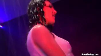 International Summer Lovin' Part 4 - Shower Cam Screencap 11 on sinx.preview.netperv.com