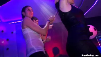 International Summer Lovin' Part 4 - Shower Cam Screencap 43 on sinx.preview.netperv.com