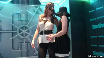 Sweet girls getting the wetlook Screencap 47 on sinx.preview.netperv.com