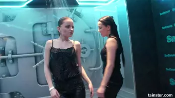 Sexy amateur chicks own the wet dancefloor Screencap 20 on sinx.preview.netperv.com