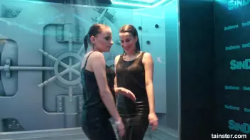 Sexy amateur chicks own the wet dancefloor Screencap 26 on sinx.preview.netperv.com