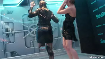 Sexy amateur chicks own the wet dancefloor Screencap 35 on sinx.preview.netperv.com