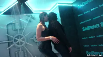 Sexy amateur chicks own the wet dancefloor Screencap 67 on sinx.preview.netperv.com