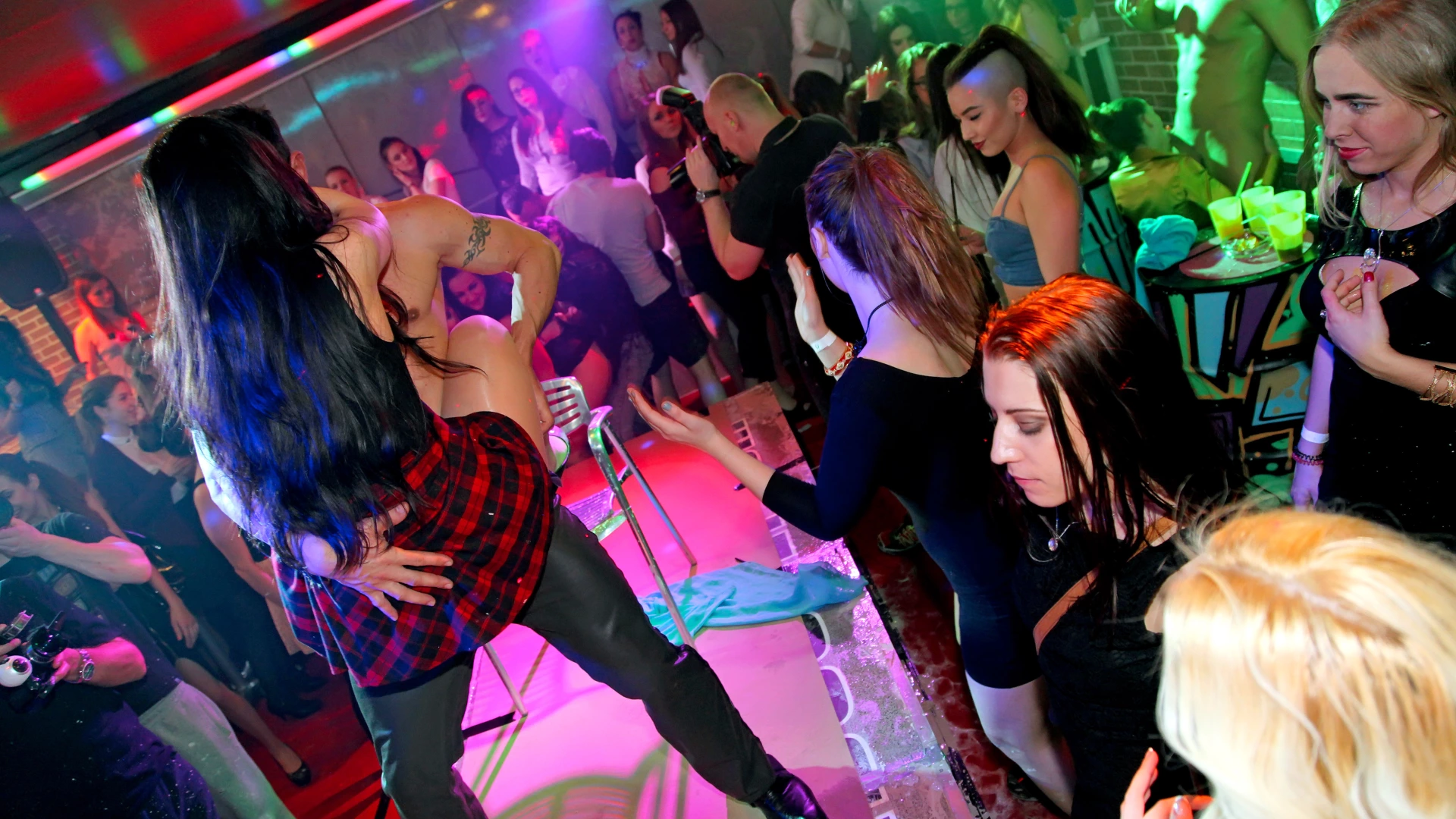 Party Hardcore Gone Crazy Vol. 34 Part 3 - Cam 4 on sinx.preview.netperv.com