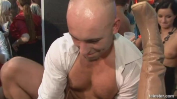 Gash Gamblers Part 3 - Cam 1 Screencap 4 on sinx.preview.netperv.com