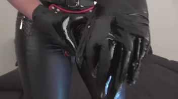 SOLO STRAPON Screencap 10 on sinx.preview.netperv.com