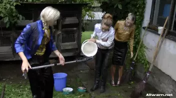 High Class Garden Mess Screencap 72 on sinx.preview.netperv.com