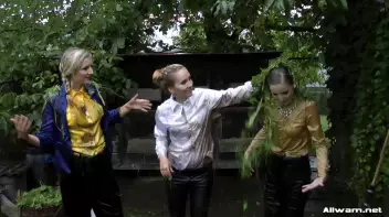 High Class Garden Mess Screencap 84 on sinx.preview.netperv.com