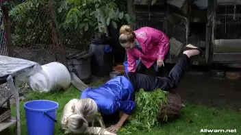 High Class Garden Mess Screencap 12 on sinx.preview.netperv.com