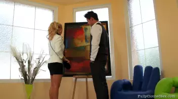 These Babes Know Fine Art When They See It Screencap 1 on sinx.preview.netperv.com