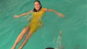 Sexy Water Soaked Apparel Screencap 76 on sinx.preview.netperv.com