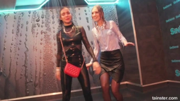 They Love It Wet and Frisky! Screencap 22 on sinx.preview.netperv.com