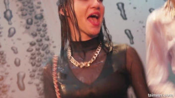 They Love It Wet and Frisky! Screencap 7 on sinx.preview.netperv.com