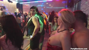 Party Hardcore Gone Crazy Vol. 32 Part 3 - Cam 3 Screencap 11 on sinx.preview.netperv.com