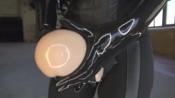 Mein XXL Gummischwanz - Solo Screencap 15 on sinx.preview.netperv.com