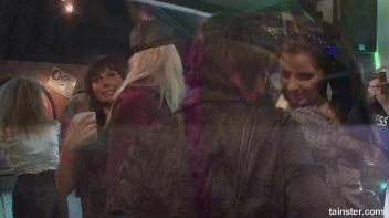 Welcome To The Mad House Part 1  - Cam 4 Screencap 29 on sinx.preview.netperv.com