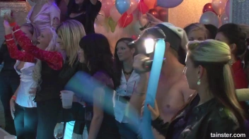 Welcome To The Mad House Part 1  - Cam 4 Screencap 5 on sinx.preview.netperv.com