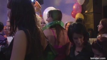 Welcome To The Mad House Part 1  - Cam 4 Screencap 55 on sinx.preview.netperv.com