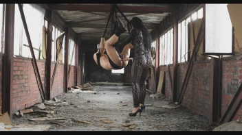 Im hängen durchgefickt Screencap 30 on sinx.preview.netperv.com