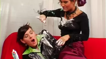 Toothpaste Madness Screencap 28 on sinx.preview.netperv.com