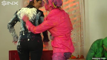 Cream Covered Cuties Look Good Enough To Eat! Screencap 23 on sinx.preview.netperv.com