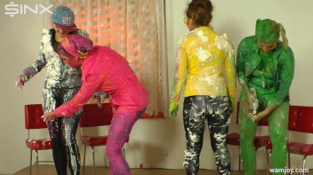 Cream Covered Cuties Look Good Enough To Eat! Screencap 42 on sinx.preview.netperv.com