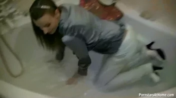 Get Cozy With Morgan In The Tub Screencap 44 on sinx.preview.netperv.com