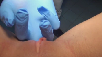 Spermaspritze vom Frauenarzt Screencap 24 on sinx.preview.netperv.com